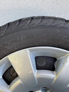Toyota 205/55 R16 (4 foto / 4)