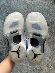 Кроссовки Jordan 43 (5 фото из 6)