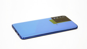 Mobiiltelefon Samsung Galaxy A70 128GB 6GB RAM (2 foto / 3)