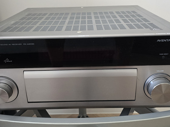 Tippklassi resiiver Yamaha RX-A2030 AVENTAGE