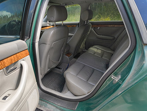 Audi A4 B6 Avant Quattro reg tasu makstud (7 foto / 8)