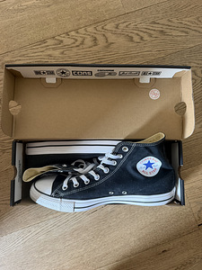 Converse (1 фото из 1)