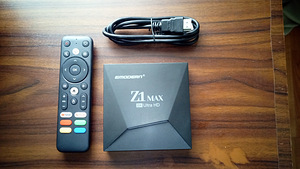 Smart TV консоль (3 фото из 4)