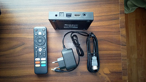 Smart TV консоль (4 фото из 4)