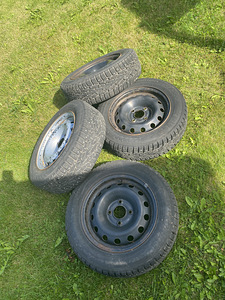 Nokian 175/65 R14 со стальными дисками (1 фото из 5)