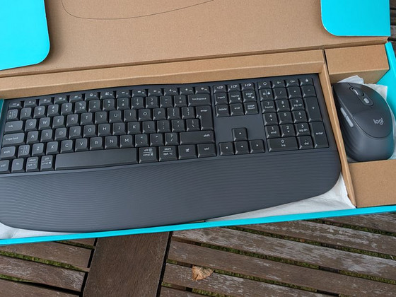 Logitech MK880 klaviatuur ja hiir