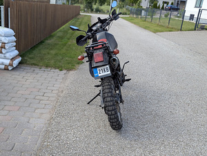 SUZUKI DR 650R 33KW 1991 (6 foto / 10)