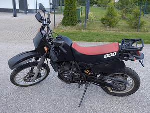SUZUKI DR 650R 33KW 1991 (8 foto / 10)