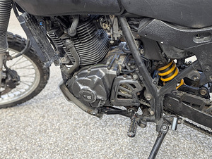 SUZUKI DR 650R 33KW 1991 (9 foto / 10)