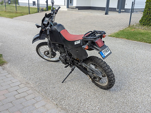 SUZUKI DR 650R 33KW 1991 (7 foto / 10)
