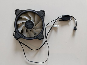 Erinevad arvutijupid – Corsair RM850x, ASUS ROG B450-F, vent (9 foto / 10)