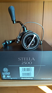 Спиннинговая катушка Shimano Stella 2500FK, не использовалась (1 фото из 5)