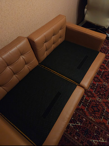 2-Seater Leather Sofa LANDSKRONA (4 foto / 6)