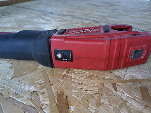 Torulõikur Milwaukee 12 tk-ga (2 foto / 3)