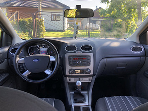 FORD FOCUS хэтчбек 2010 (5 фото из 11)