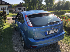FORD FOCUS хэтчбек 2010 (6 фото из 11)