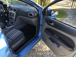 FORD FOCUS хэтчбек 2010 (10 фото из 11)
