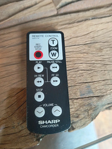 Видеокамера Sharp VL-E35U (6 фото из 9)