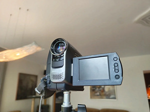 Samsung VP-D371 MiniDV видеокамера (2 фото из 8)