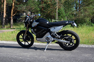 Super Soco TC Max elektriline mootorratas. (1 foto / 8)