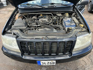 JEEP GRAND CHEROKEE (9 foto / 9)
