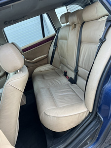 BMW 320D (10 foto / 10)