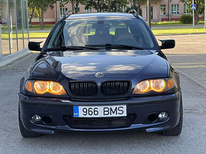BMW 320D (3 foto / 10)