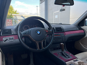 BMW 320D (8 foto / 10)