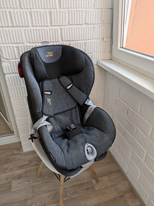 Детское автокресло Britax Römer (1 фото из 3)
