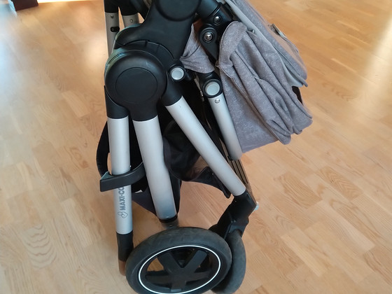 Jalutuskäigu Maxi-Cosi