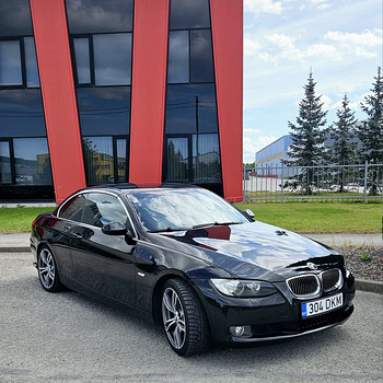 BMW e93 330