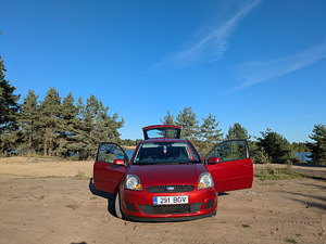 Ford Fiesta (1 foto / 14)