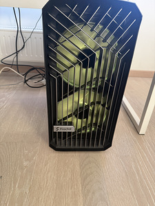 Mänguarvuti i7-9700 / RX 6750 XT 12GB / 32GB RAM / 1TB SSD € (1 foto / 3)