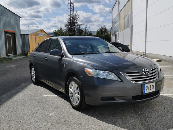 Toyota Camry v40