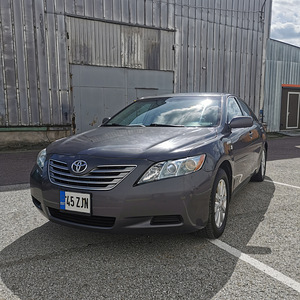 Toyota Camry v40 (7 foto / 7)