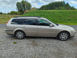Ford Mondeo Turnier 2.0 107kw (4 foto / 15)