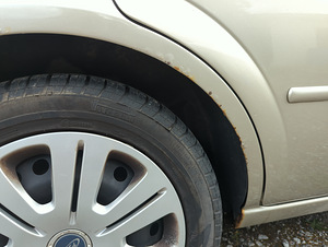 Ford Mondeo Turnier 2.0 107kw (15 foto / 15)
