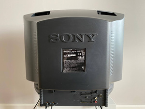 CRT Sony Trinitron KV-21C5E (3 foto / 10)