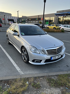 Mercedes-Benz E220 (2 фото из 15)