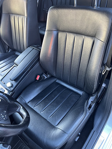 Mercedes-Benz E220 (6 фото из 15)