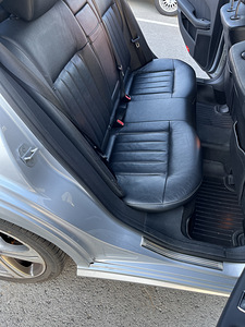 Mercedes-Benz E220 (8 фото из 15)