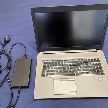 HP ZBook 17 G5 Quadro P5200 + dock