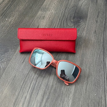 Новые солнцезащитные очки Guess