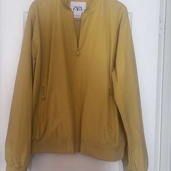 Продаётся мужская короткая куртка Zara р. XXL