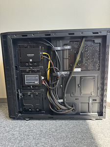 Настольный компьютер i7-6700K / GTX 980 4GB / 32GB RAM / 500GB + 120GB (5 фото из 5)