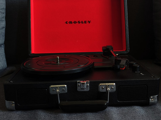 Crosley Cruiser Plus Black