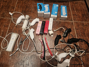 Nintendo Wii Remote Controller with Motion Plus pult Wii U (1 foto / 1)
