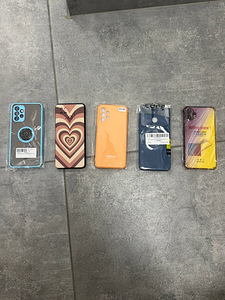 Kaitseklaasid ja telefoniümbrised Samsungi, Xiaomi jne (1 foto / 2)
