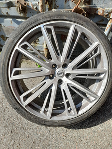 Диски 8.5jx21×44.5 (5 фото из 5)