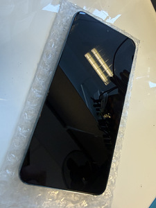 SAMSUNG S22 8/256GB (2 foto / 4)